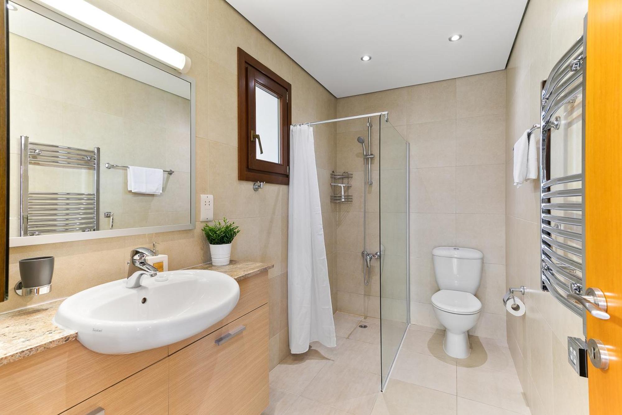 1 Bedroom Apartment Pyrgos With Beautiful Sea And Sunset Views, Aphrodite Hills Resort Kouklia Eksteriør bilde