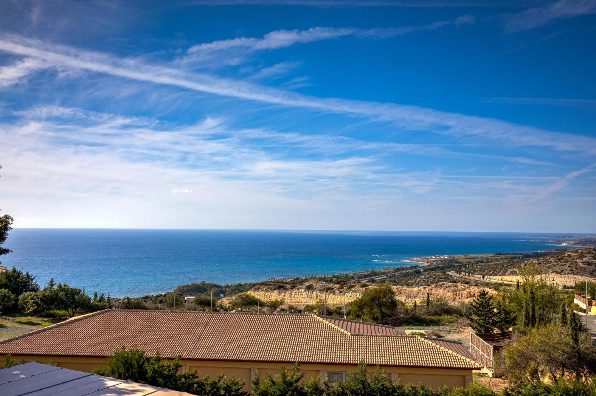 1 Bedroom Apartment Pyrgos With Beautiful Sea And Sunset Views, Aphrodite Hills Resort Kouklia Eksteriør bilde
