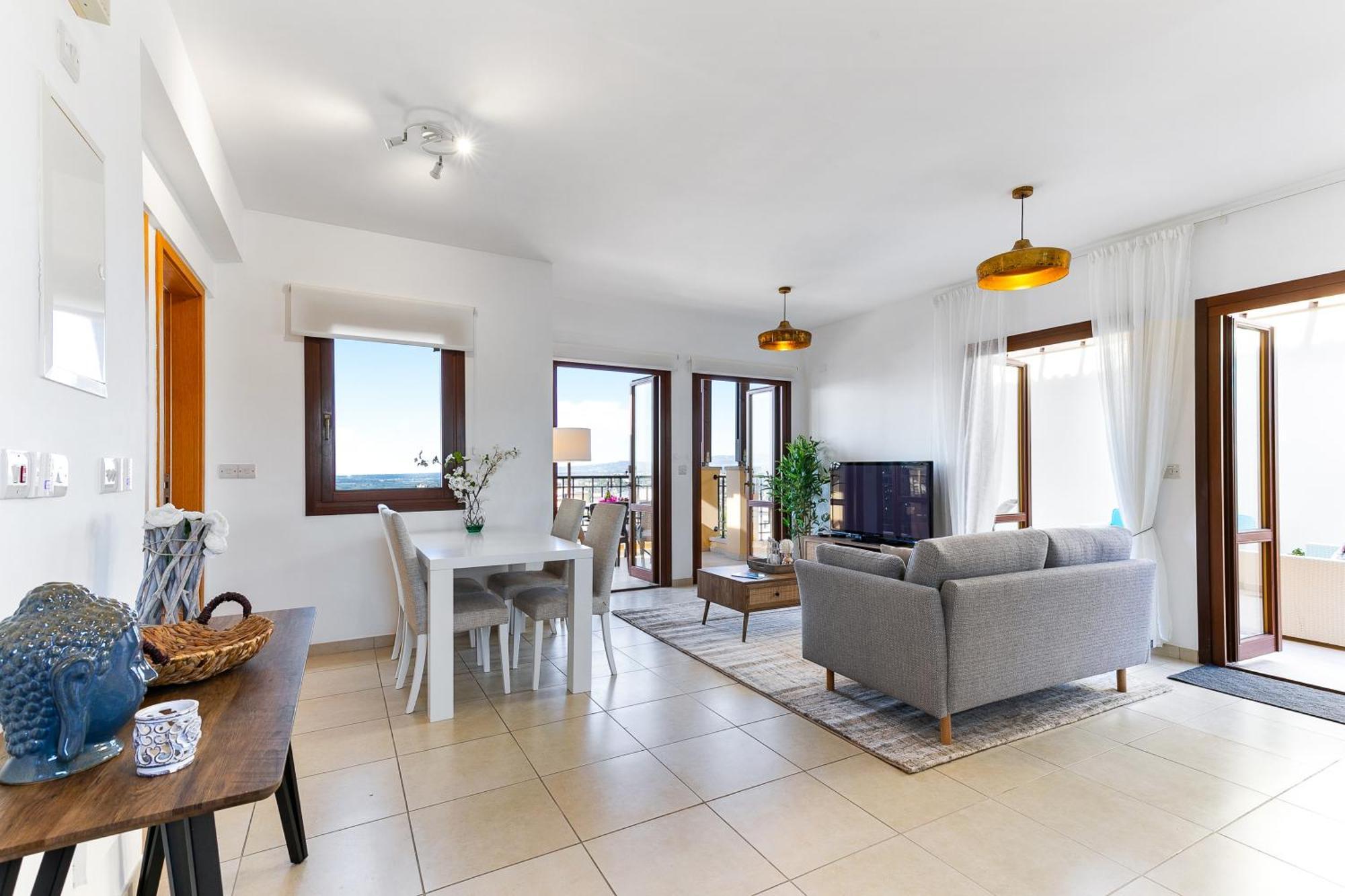 1 Bedroom Apartment Pyrgos With Beautiful Sea And Sunset Views, Aphrodite Hills Resort Kouklia Eksteriør bilde